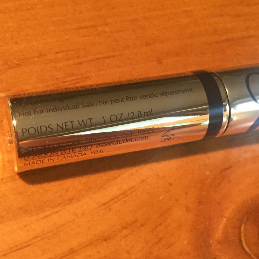 Estée Lauder Sumptuous Extreme Lash Mascara - Picture 5 of 11